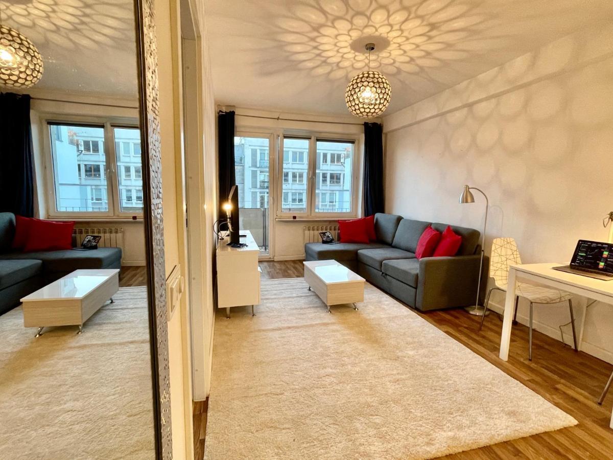 דירות ורשה Decor 2 Metro Fast Wifi 55'Tv Netflix Hbo Cozy מראה חיצוני תמונה