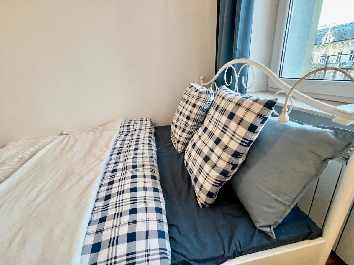 דירות ורשה Decor 2 Metro Fast Wifi 55'Tv Netflix Hbo Cozy מראה חיצוני תמונה